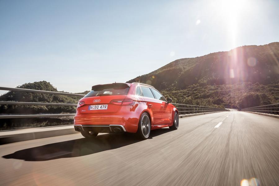  Audi RS3 Sportback (8V) 2015 года  (AU) (фото 23 из 30)